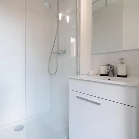 Grand' Place Of - Superb Designer Apartment