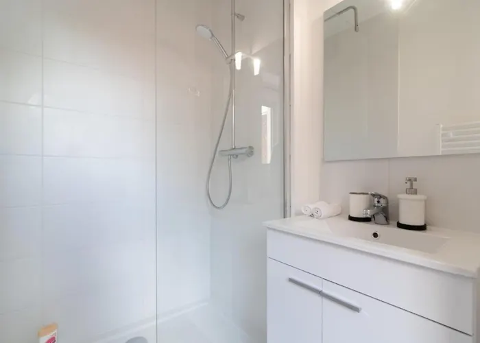 Grand' Place Of - Superb Designer Appartement *